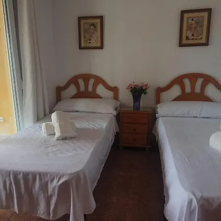 Confortable At Only 100 Meter From The Beach, Supermarkets And The Restaurants * Calpe