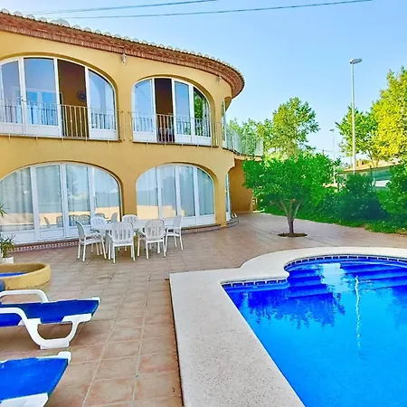 Villa Confortable At Only 100 Meter From The Beach, Supermarkets And The Restaurants Calpe